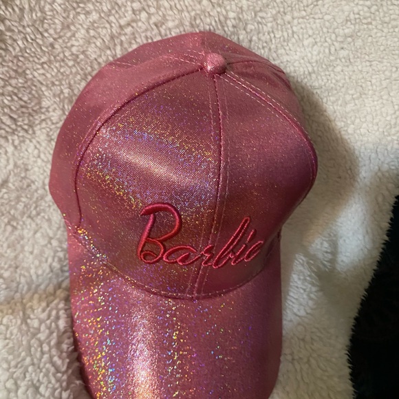 Pink Barbie hat, new without tag, one size fits most - Picture 5 of 11